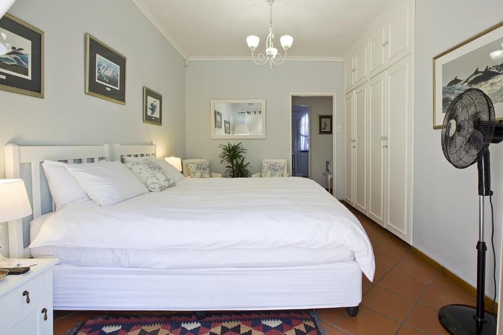 Tiana Guest House Cape Town Luaran gambar